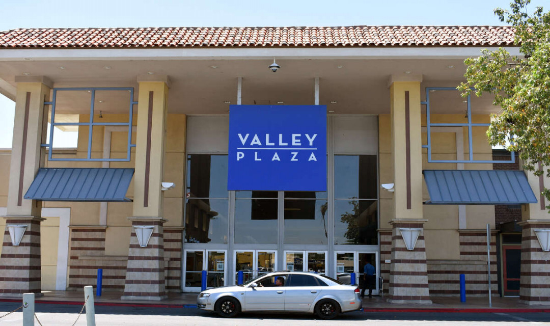 Valley Plaza Mall Jobs - Valley Plaza Mall: Find Your Dream Job Today!
