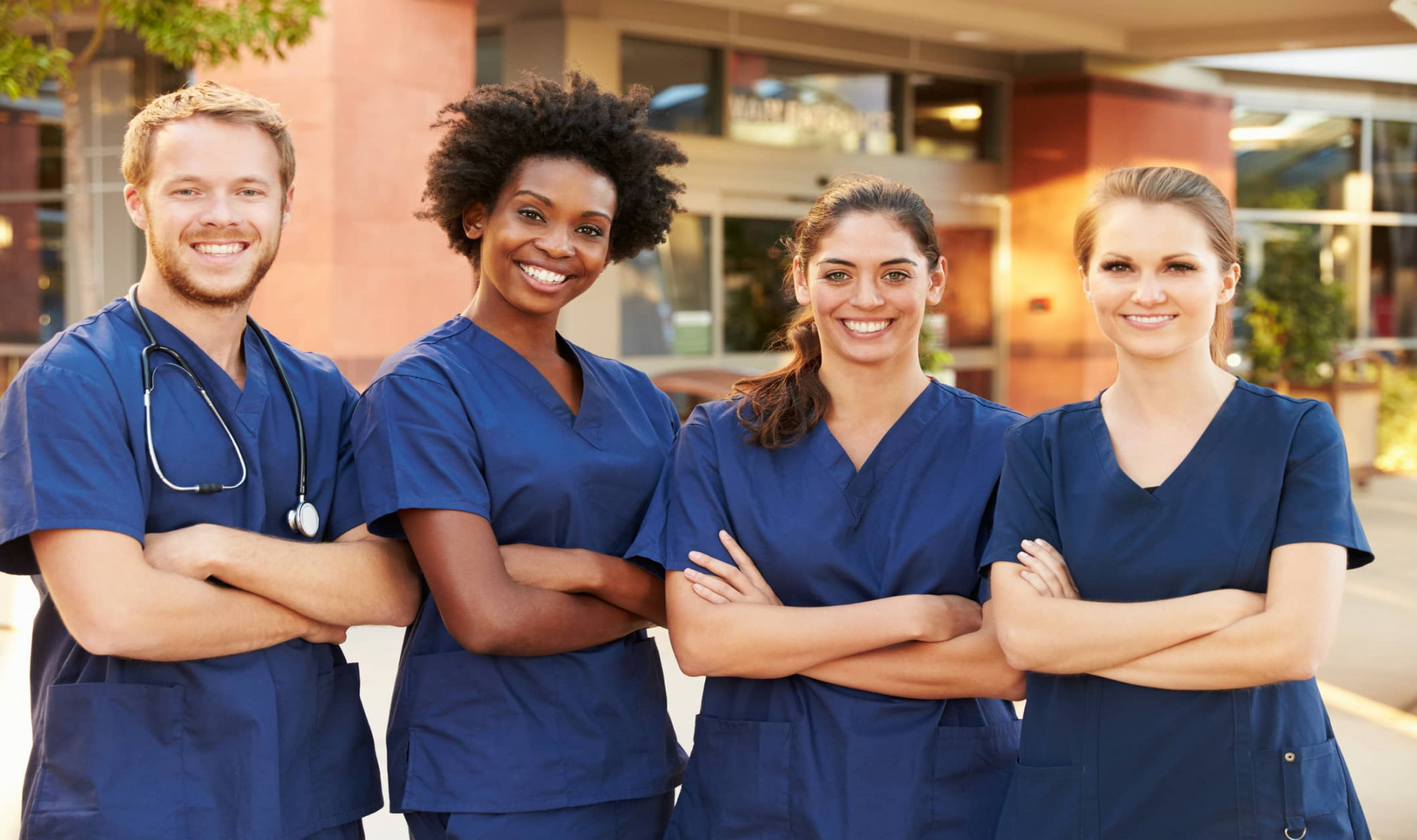 Travel Nursing Career and Benefits  Onward Healthcare